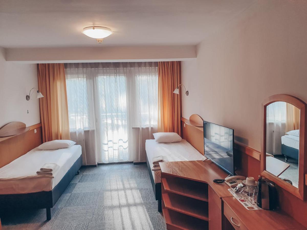 Hotel Melodia Jurata Exteriér fotografie